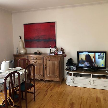 Maison Biscuit. Apartament A La Placa De La Vila كامبروذون المظهر الخارجي الصورة