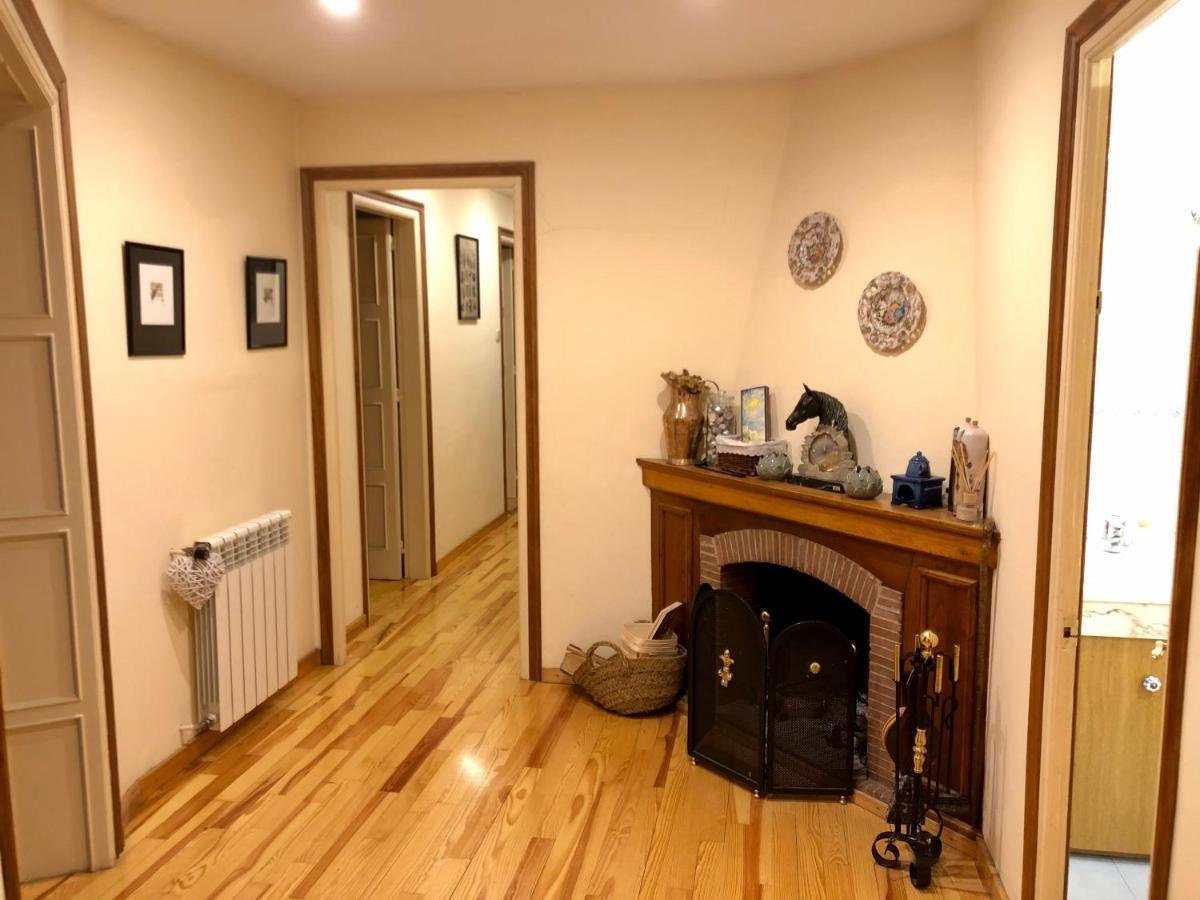 Maison Biscuit. Apartament A La Placa De La Vila كامبروذون المظهر الخارجي الصورة