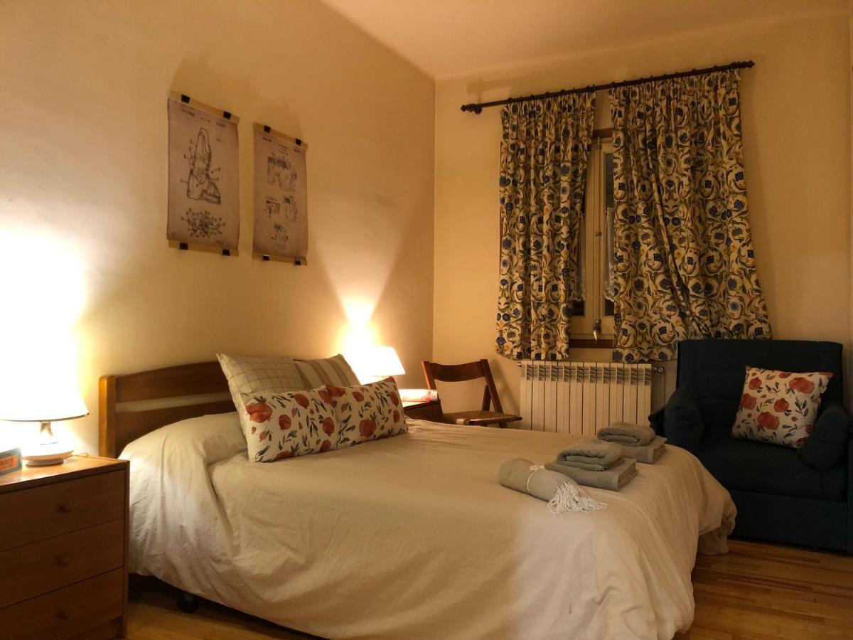 Maison Biscuit. Apartament A La Placa De La Vila كامبروذون المظهر الخارجي الصورة