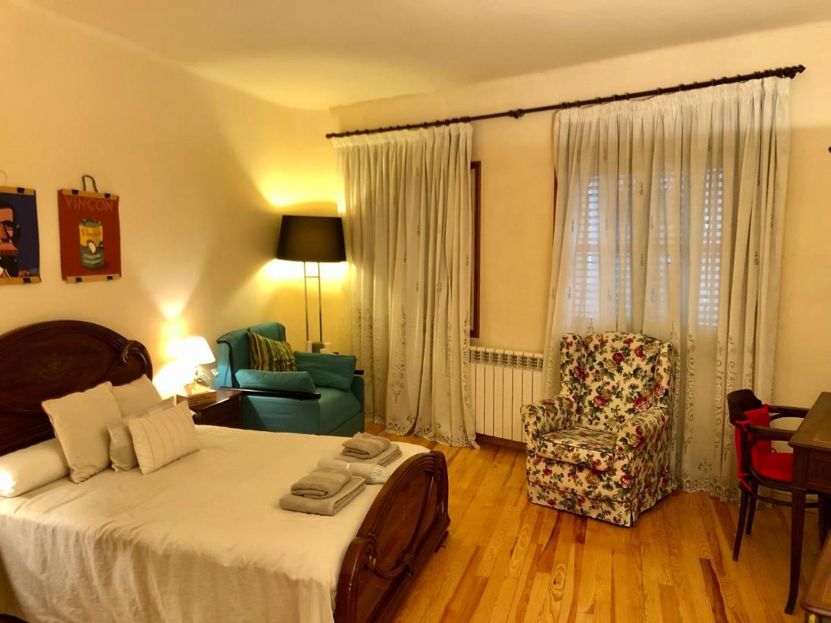 Maison Biscuit. Apartament A La Placa De La Vila كامبروذون المظهر الخارجي الصورة